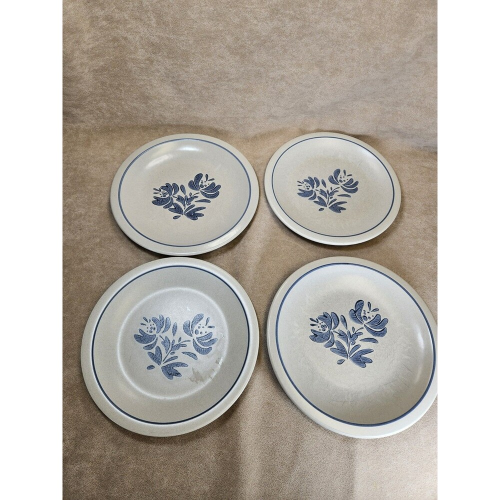 Set of 4 Vintage Pfaltzgraff Yorktowne Blue Floral Stoneware 10” Dinner Plates